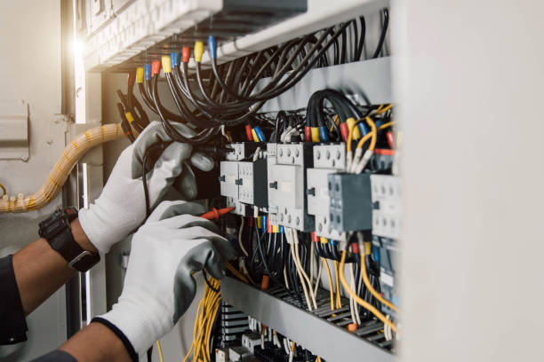 Best Local Electrician Companies  in Lyndon, KS